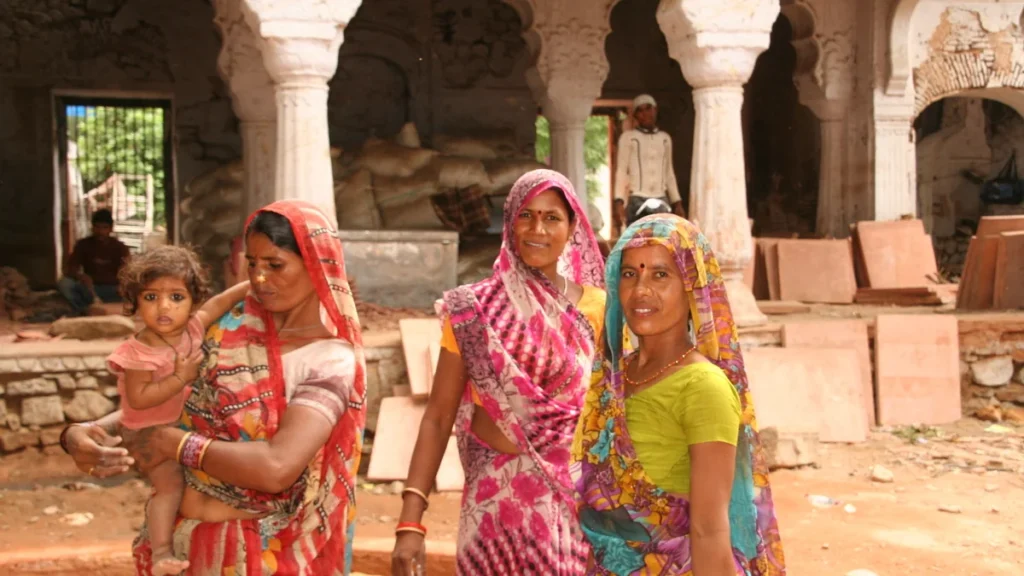 Women construction workers from Jhansi and Sagar at a building site