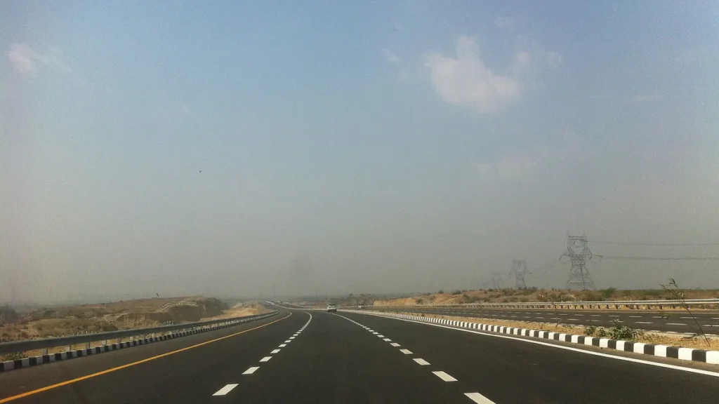 The Agra–Lucknow Expressway in Uttar Pradesh