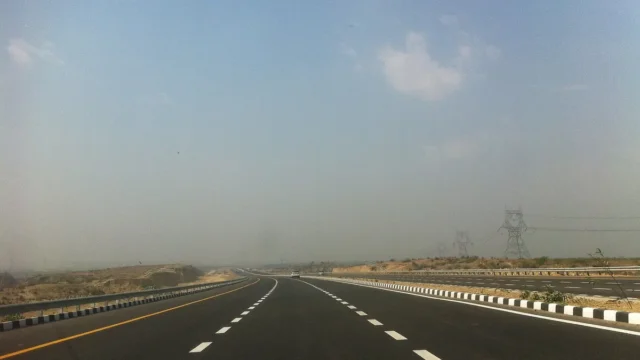 The Agra–Lucknow Expressway in Uttar Pradesh