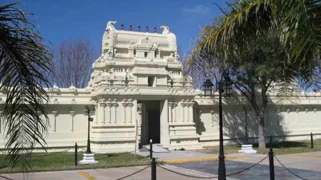 Sri Meenakshi Devasthanam Temple (east-exposure)