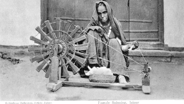 Female-spinning-jaipur