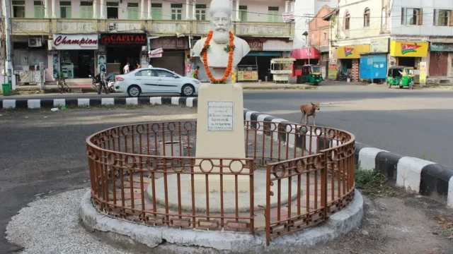 Dadabhai Naoroji Bust Vadodara Gujarat