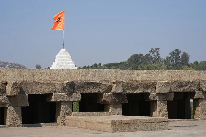 Purandara Dasa Mantapa, Hampi