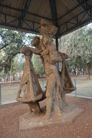 Ramkinkar Baij, Santhal Family (1938), Santiniketan