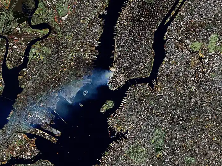 Smoke from the World Trade Center site seen by Landsat 7, 12 September 2001